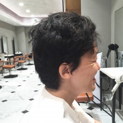 天パをツーブロックにして生かす メンズにおすすめのくせ毛の髪型 くせ毛カットならkenji Inoue Net